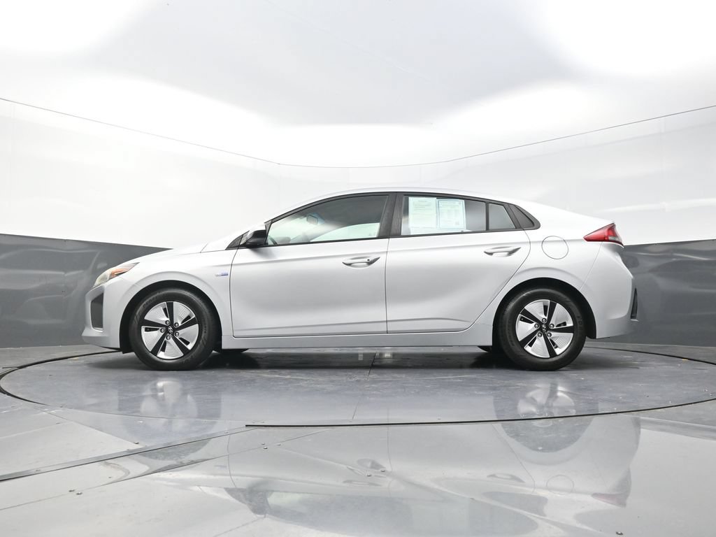 Used 2018 Hyundai Ioniq Blue FWD image 24