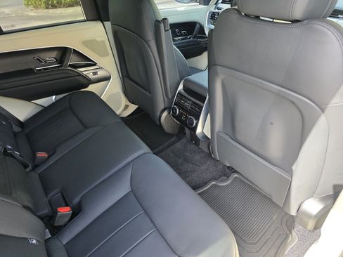 Certified 2024 Land Rover Range Rover SE AWD/4WD image 25
