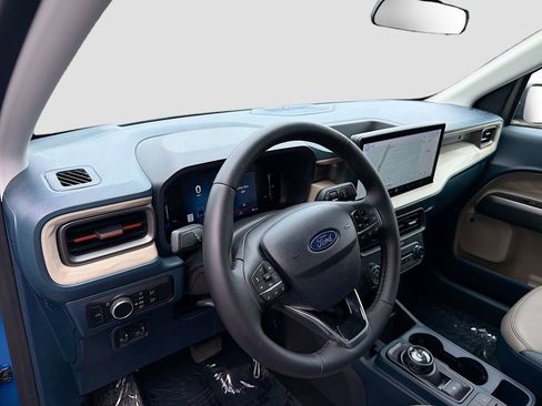 Used 2025 Ford Maverick Lariat w/ 4K Tow Package AWD/4WD image 9