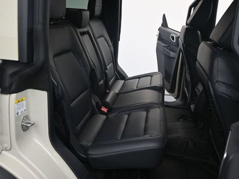 New 2026 Ford Bronco Badlands AWD/4WD image 30