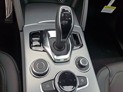 New 2026 Alfa Romeo Stelvio Sprint AWD/4WD image 11