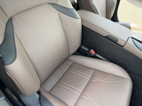 Used 2022 Lexus ES 350 w/ Luxury Package FWD image 25
