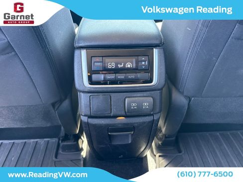 Used 2021 Subaru Ascent Premium w/ Convenience Package AWD/4WD image 37