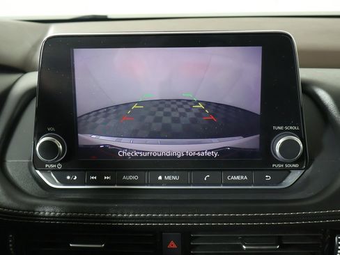 Used 2023 Nissan Rogue SV w/ SV Premium Package image 43