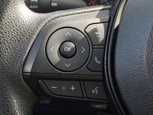 Used 2020 Toyota RAV4 XLE w/ Convenience Package image 22