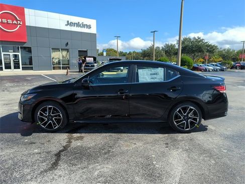 New 2025 Nissan Sentra SR w/ SR Premium Package image 9