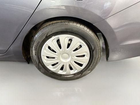 Used 2018 Hyundai Accent SE image 36