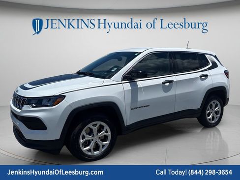 Used 2024 Jeep Compass Sport w/ Mopar Graphics Package AWD/4WD image 11