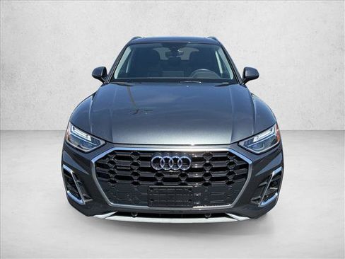 Used 2023 Audi Q5 2.0T Premium Plus w/ Premium Plus Package AWD/4WD image 2