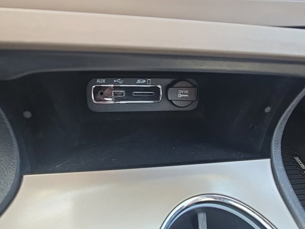 Used 2015 Jeep Grand Cherokee Overland AWD/4WD image 26