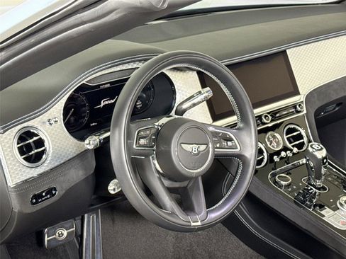 Used 2022 Bentley Continental GT Speed image 16