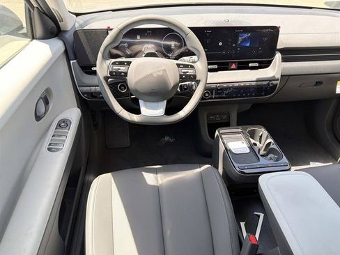New 2026 Hyundai Ioniq 5 SEL RWD image 8