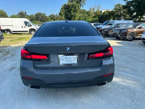 Used 2022 BMW 530i w/ M Sport Package RWD image 5