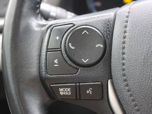 Used 2018 Toyota RAV4 XLE AWD/4WD image 34