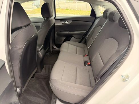 Used 2019 Kia Forte Sedan FWD image 16
