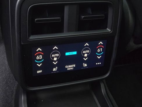 Used 2022 Porsche Taycan Turbo S w/ Premium Package image 17