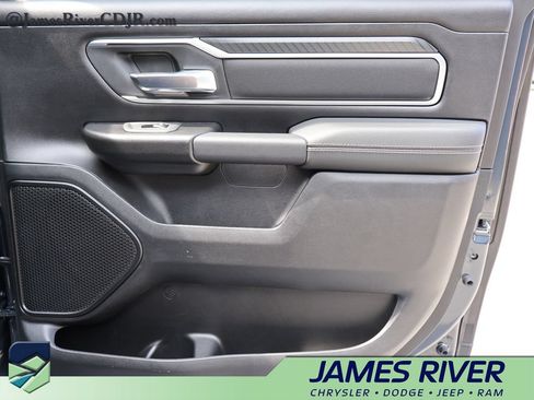 Used 2025 RAM 1500 Big Horn AWD/4WD image 11
