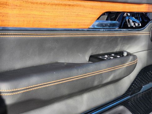 New 2024 Jeep Grand Wagoneer Series III w/ Rear Seat Video Group 1 image 13