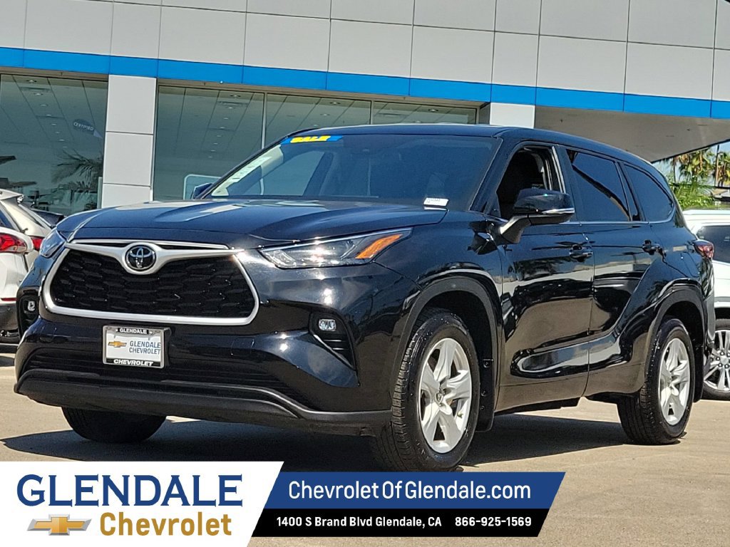 Used 2024 Toyota Highlander LE AWD/4WD image 15