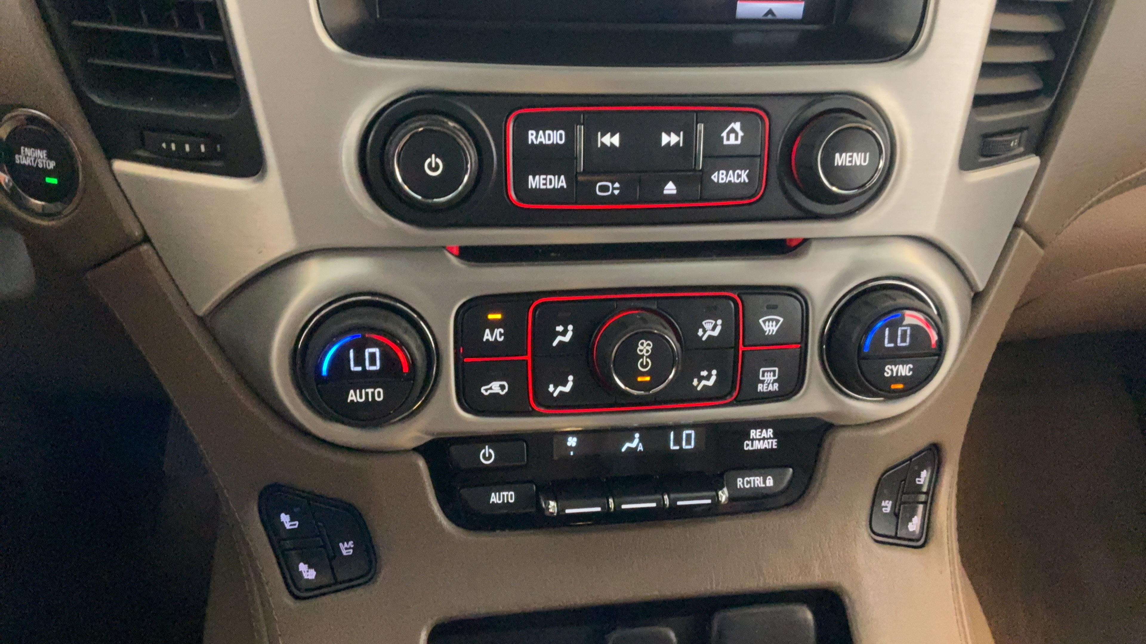 Used 2015 GMC Yukon XL SLT w/ HD Trailering Package RWD image 14
