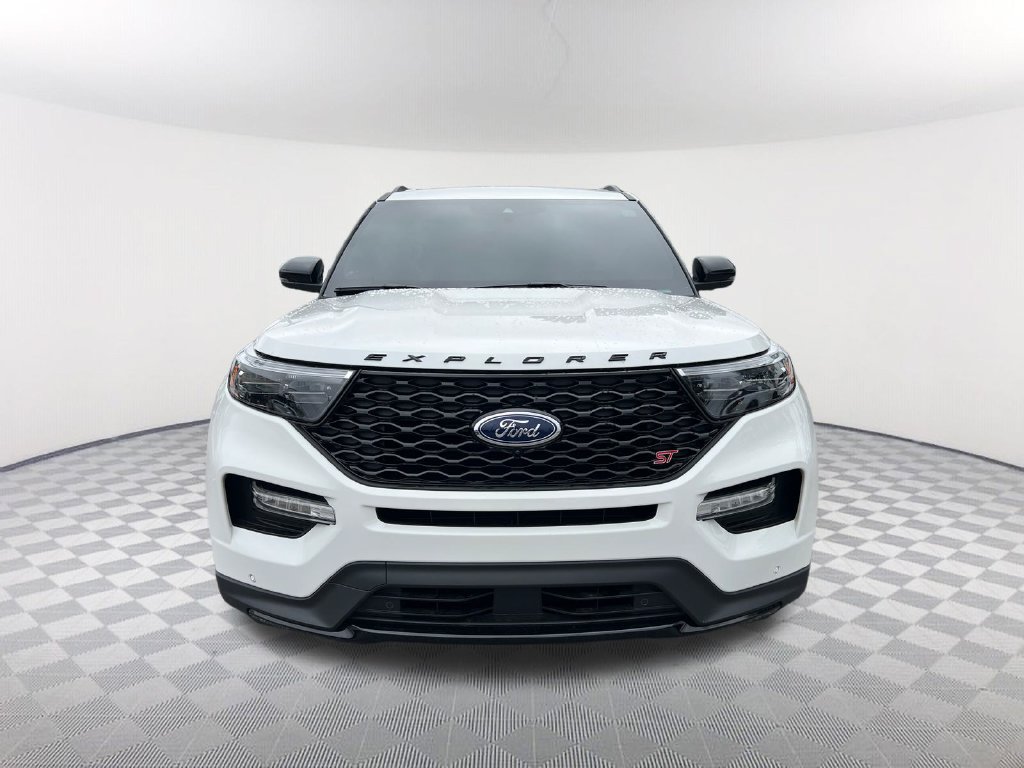 Used 2024 Ford Explorer ST w/ Equipment Group 401A AWD/4WD image 2