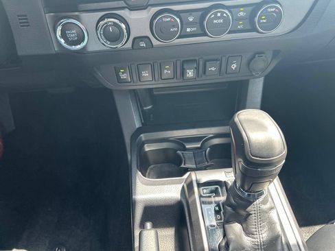 Used 2021 Toyota Tacoma TRD Pro AWD/4WD image 16