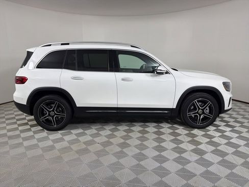 New 2026 Mercedes-Benz GLB 250 4MATIC image 8