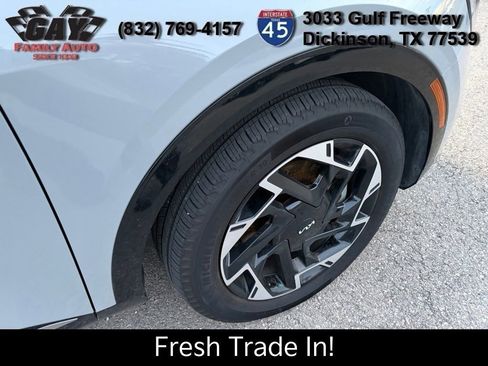 Used 2025 Kia Sportage SX image 10