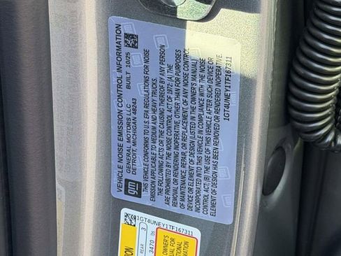 New 2026 GMC Sierra 2500 SLT w/ SLT Premium Package image 17