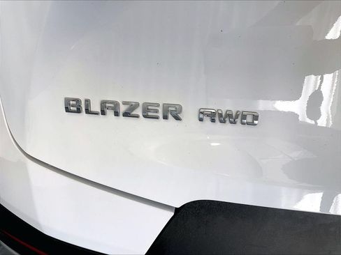 Used 2025 Chevrolet Blazer LT AWD/4WD image 28