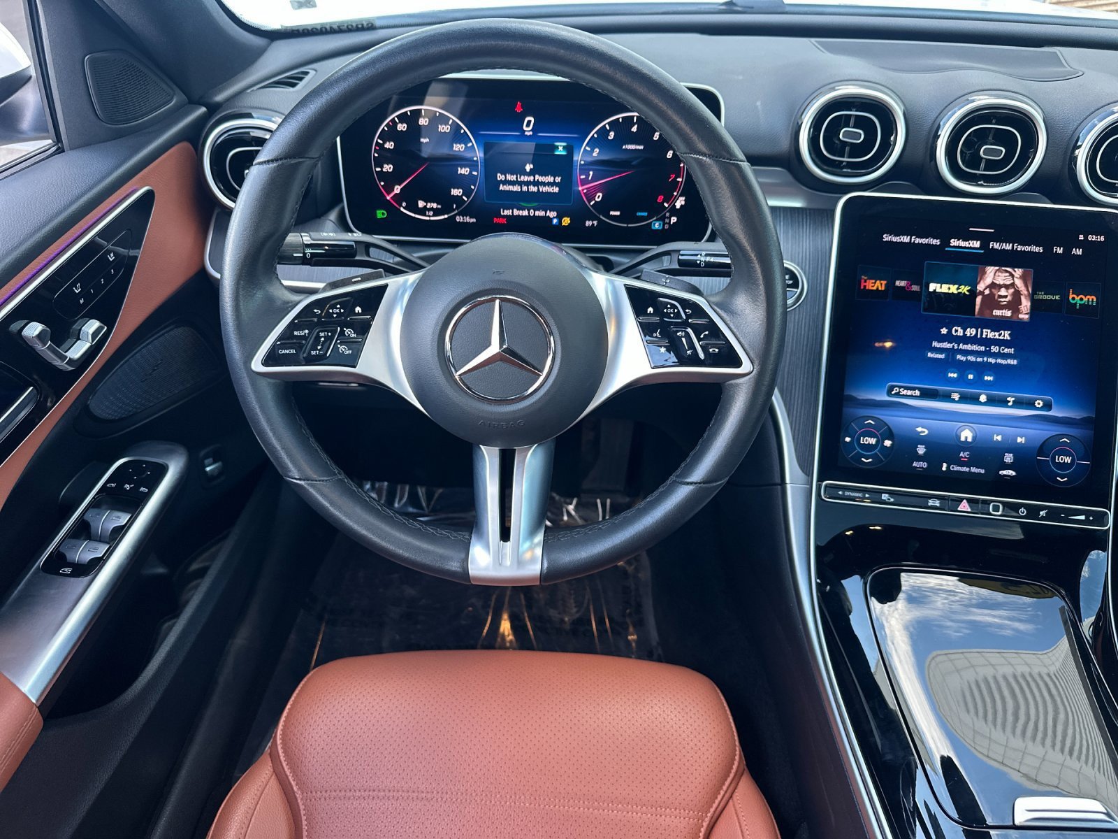 Used 2025 Mercedes-Benz C 300 Sedan image 17