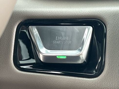 New 2026 GMC Yukon Denali w/ Denali Reserve Package AWD/4WD image 17