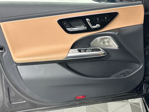 Used 2024 Mercedes-Benz E 350 4MATIC Sedan image 19