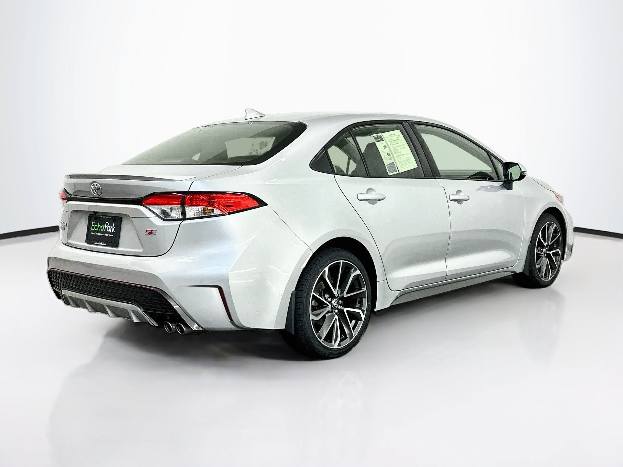 Used 2022 Toyota Corolla SE w/ SE Premium Package FWD image 9