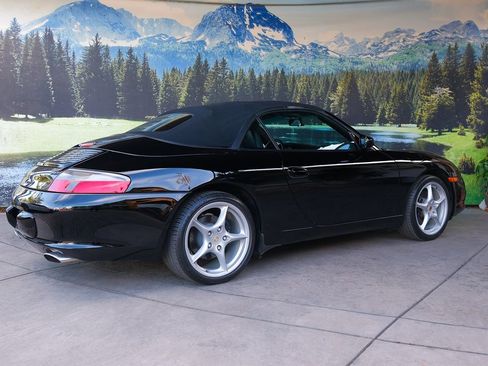 Used 2004 Porsche 911 Carrera image 5