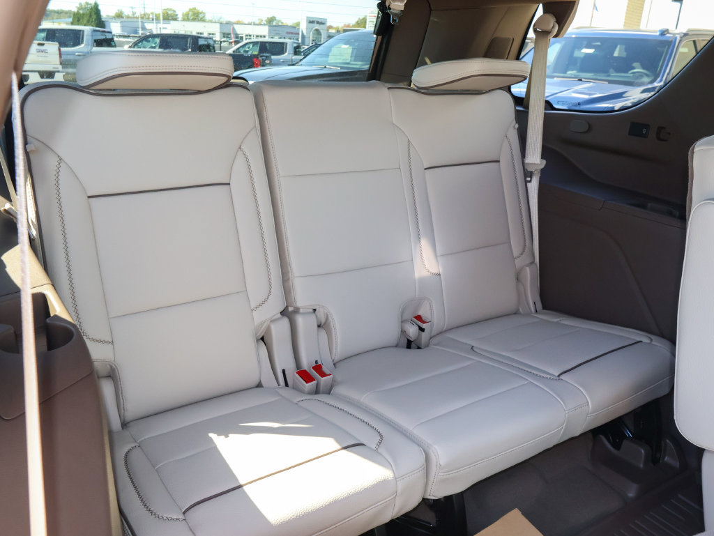 New 2026 GMC Yukon Denali w/ Advanced Technology Package AWD/4WD image 43