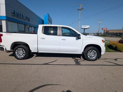 Used 2026 Chevrolet Silverado 1500 RST AWD/4WD image 2
