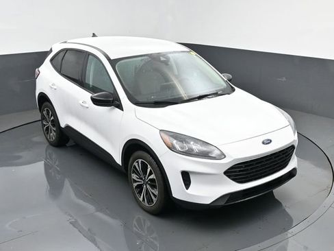 Used 2022 Ford Escape SE w/ SE Sport Appearance Package AWD/4WD image 20