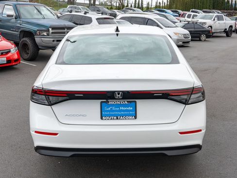 New 2026 Honda Accord SE image 7