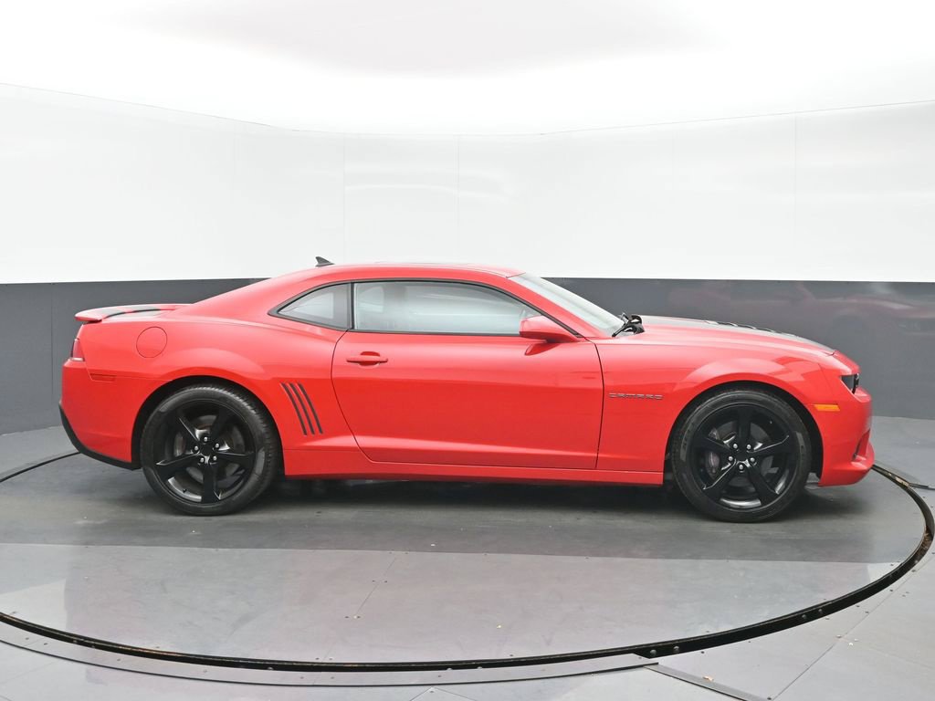 Used 2015 Chevrolet Camaro SS w/ Black Rally Stripe Package RWD image 2
