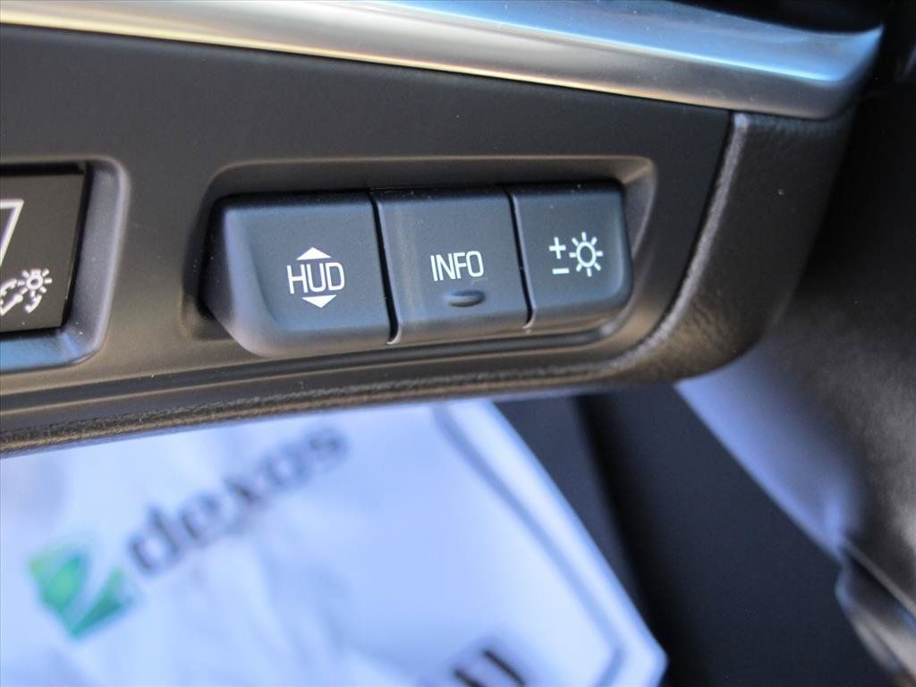 Used 2023 Cadillac XT6 Premium Luxury w/ Platinum Package FWD image 13