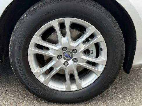 Used 2016 Volvo XC60 T5 Premier w/ Proximity Package image 30