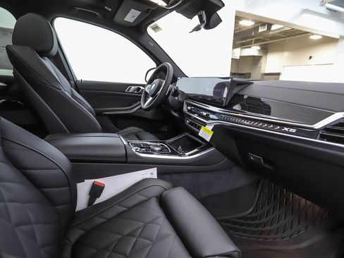 New 2026 BMW X5 xDrive50e AWD/4WD image 30