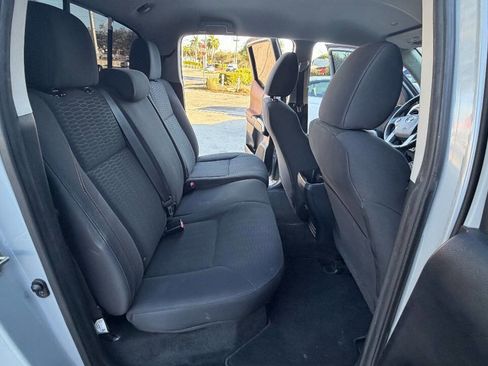 Used 2019 Toyota Tacoma SR5 image 12