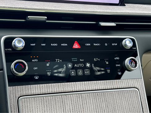 New 2026 Genesis GV80 2.5T Advanced image 12