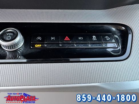 Used 2025 Ford Expedition Active AWD/4WD image 23