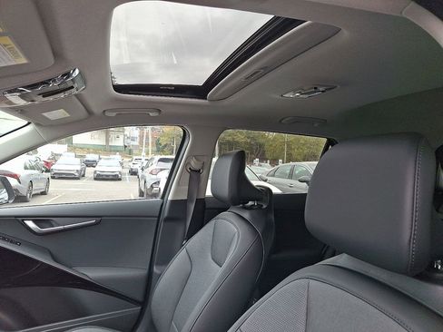 New 2025 Kia Niro Wave w/ Wave Preserve Package image 7
