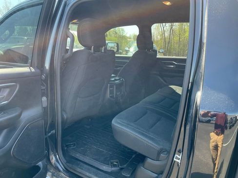 Used 2019 RAM 1500 Big Horn AWD/4WD image 8