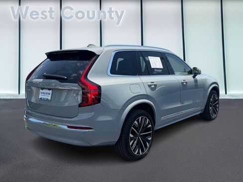 Certified 2026 Volvo XC90 B6 Ultra AWD/4WD image 4
