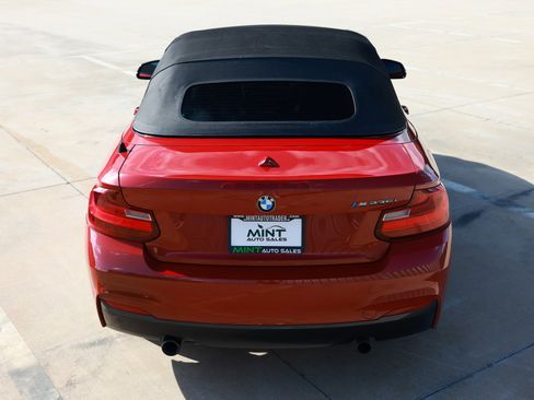 Used 2015 BMW M235i Convertible image 14
